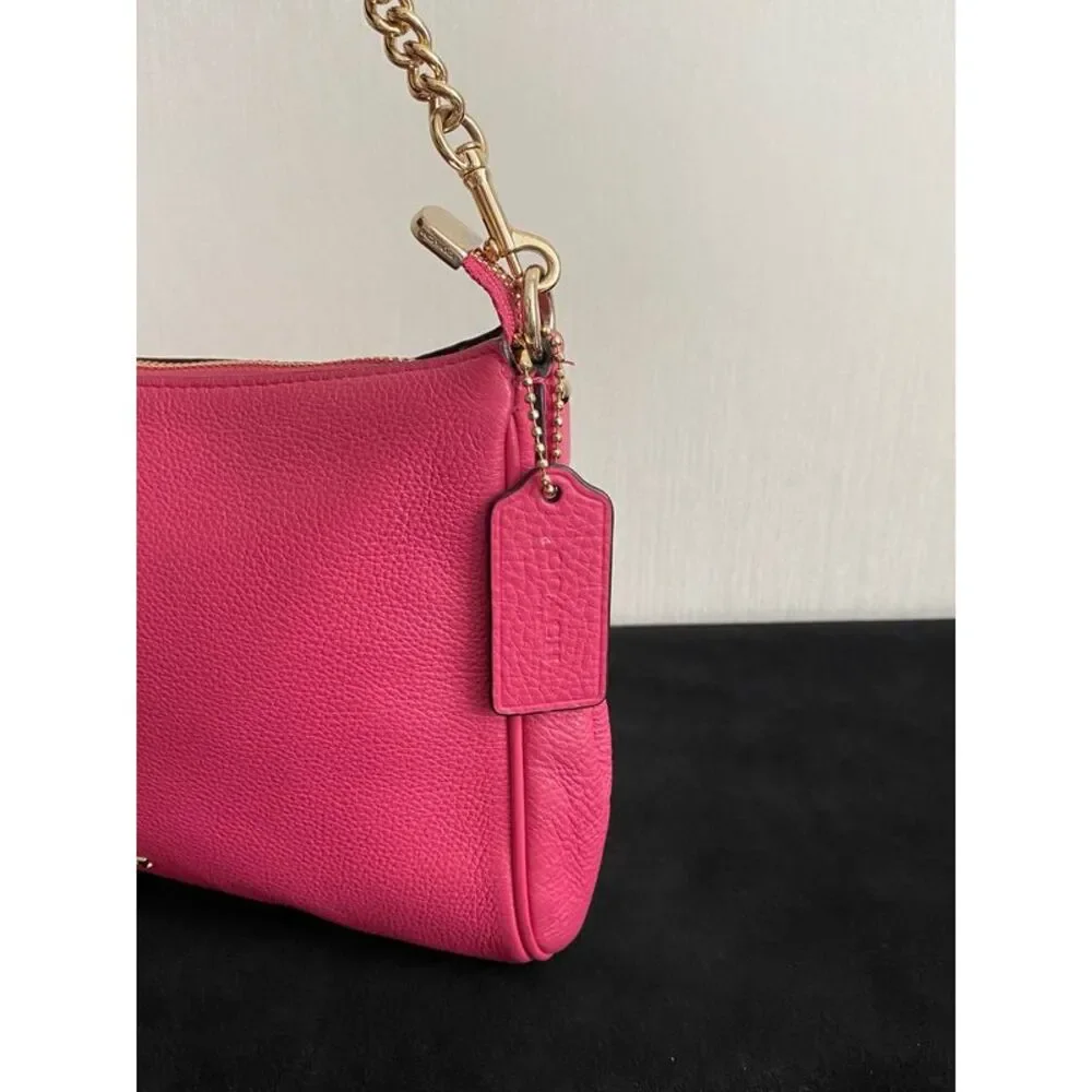 Coach Women Pre-Loved Bag Very Good Condition